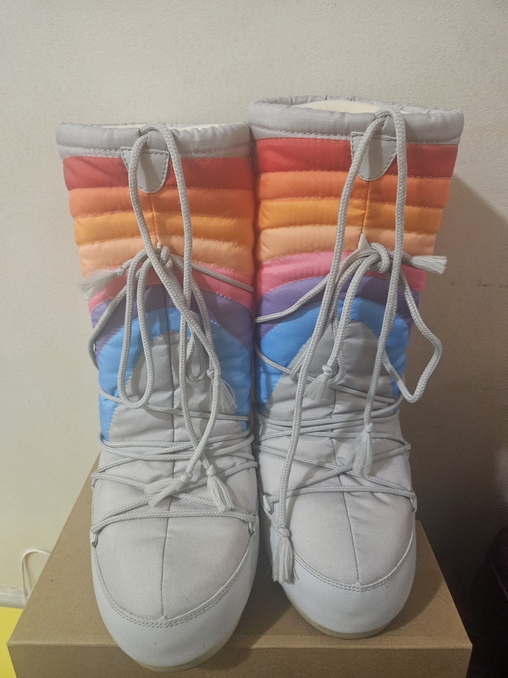 Moon Boot The Original Snow Ski Winter Fashion EU 35-38 US 4.5-7